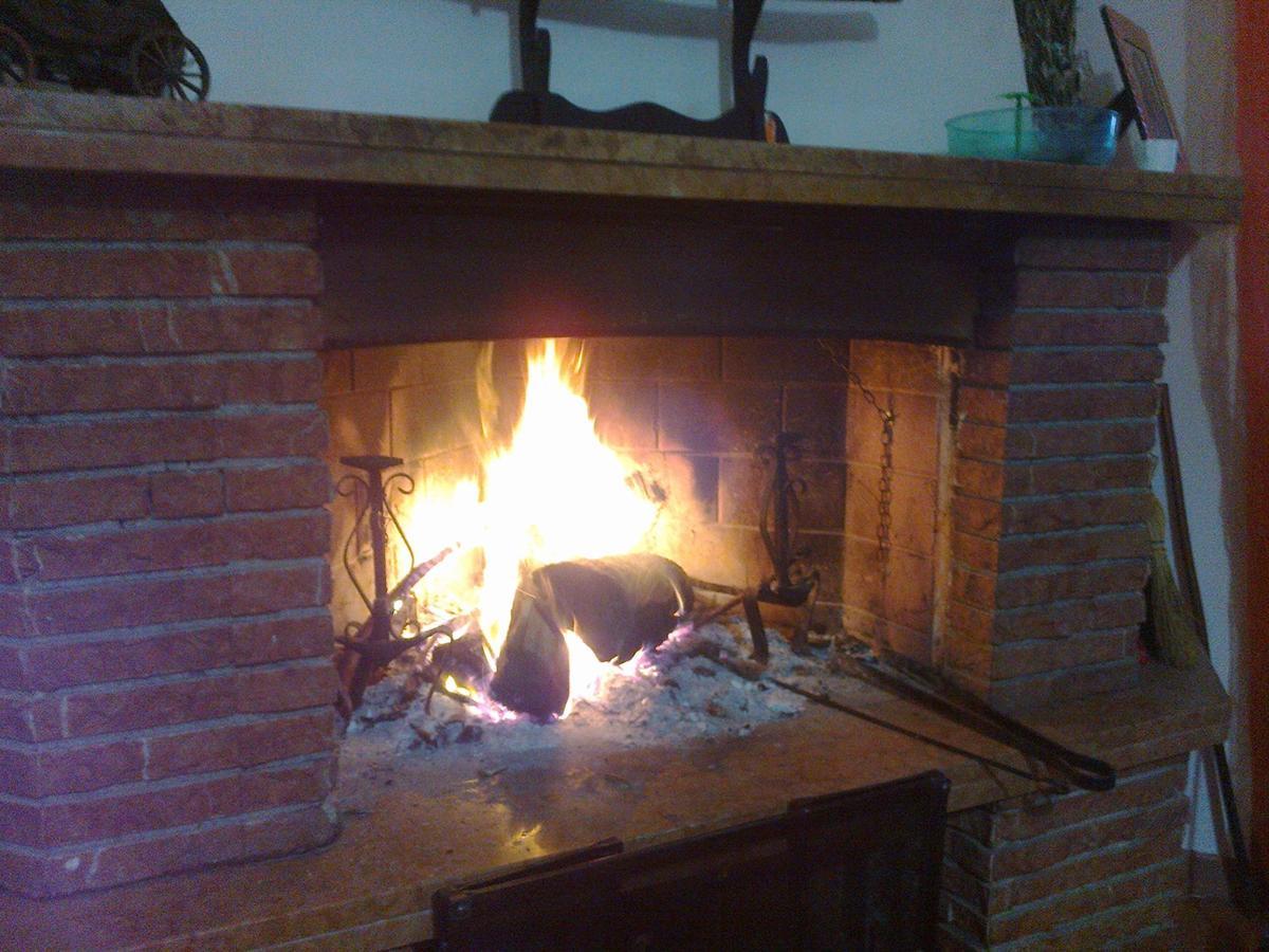 The Country Path B&B Toffia الغرفة الصورة